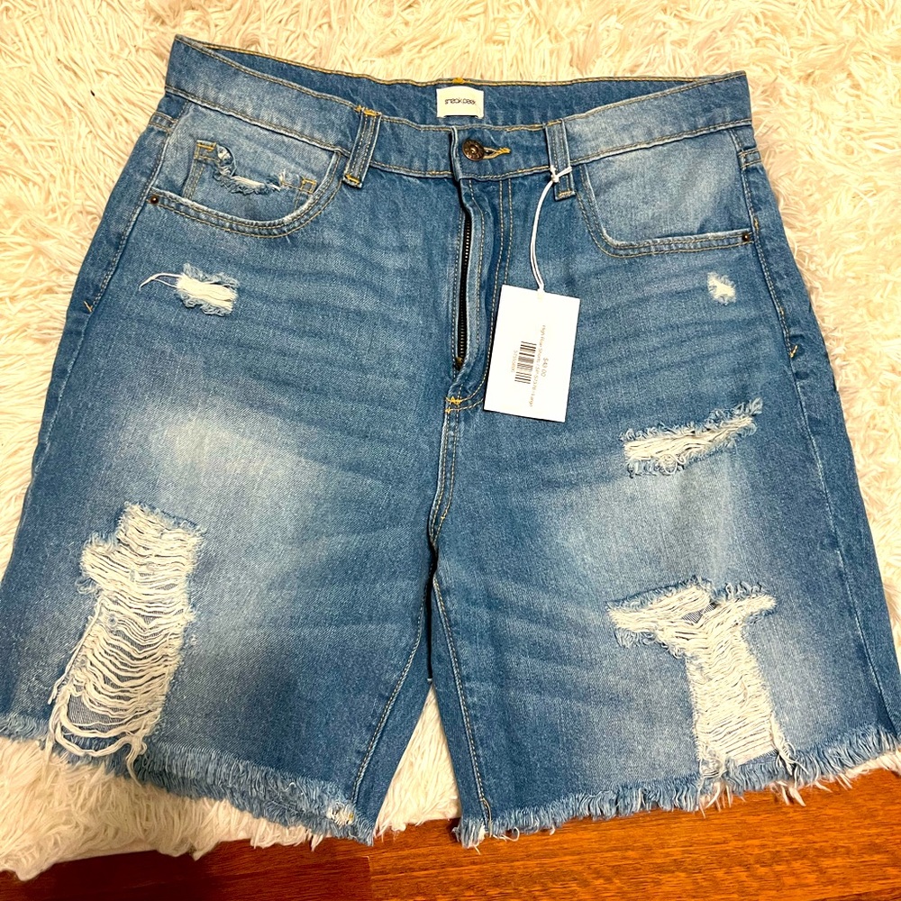 💐💐Boutique shorts. High rise. New with tags! 💐💐